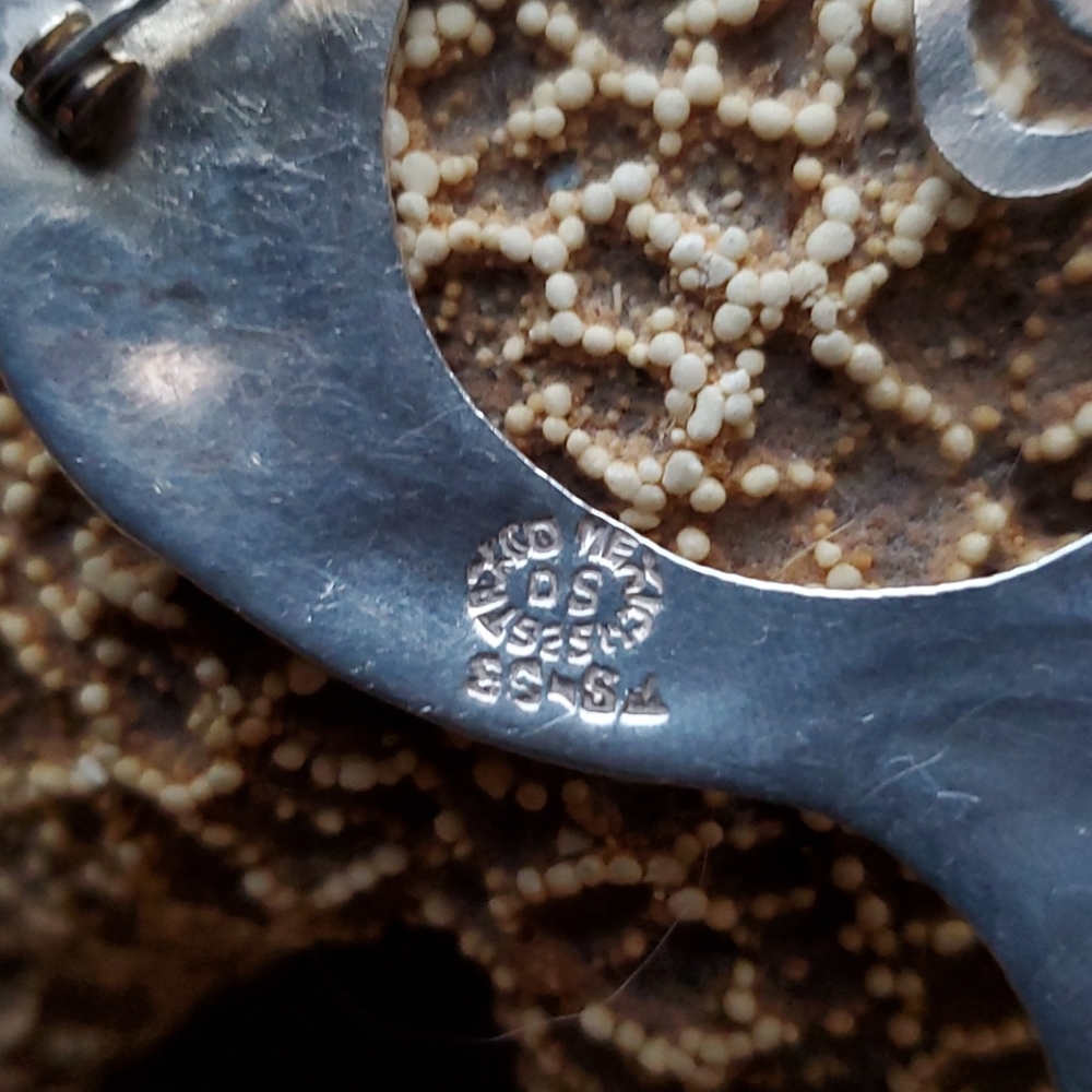 Taxco Fish "Mr. Limpet" Brooch - Picture 4 of 6